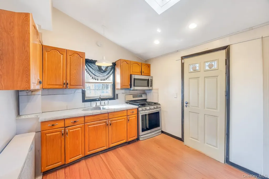 11984 178th Place Jamaica NY 11434