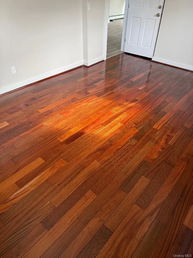 27 Taca Boulevard Deer Park NY 11729