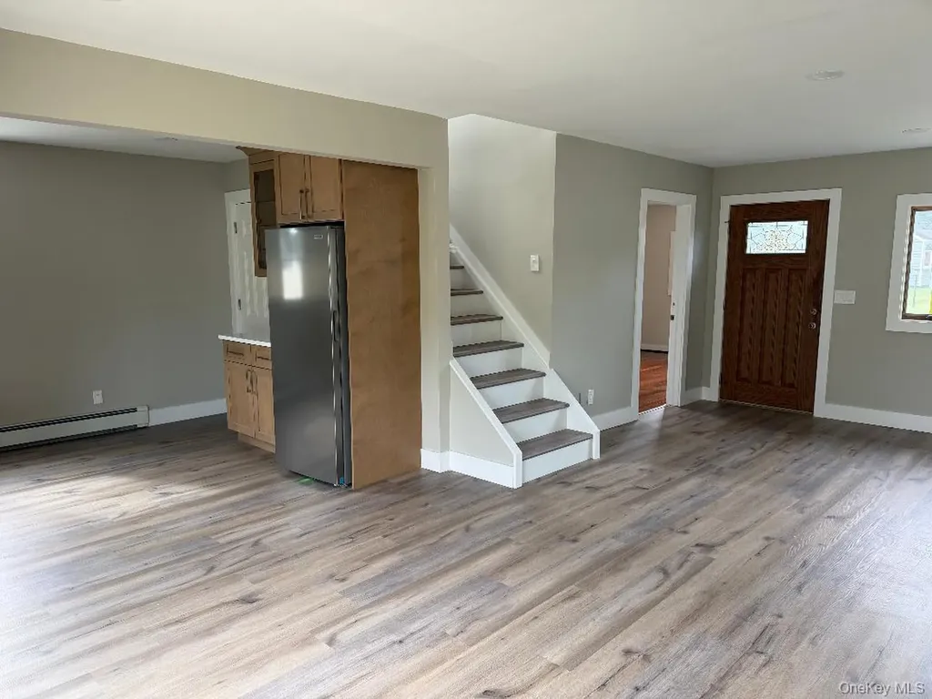 27 Taca Boulevard Deer Park NY 11729