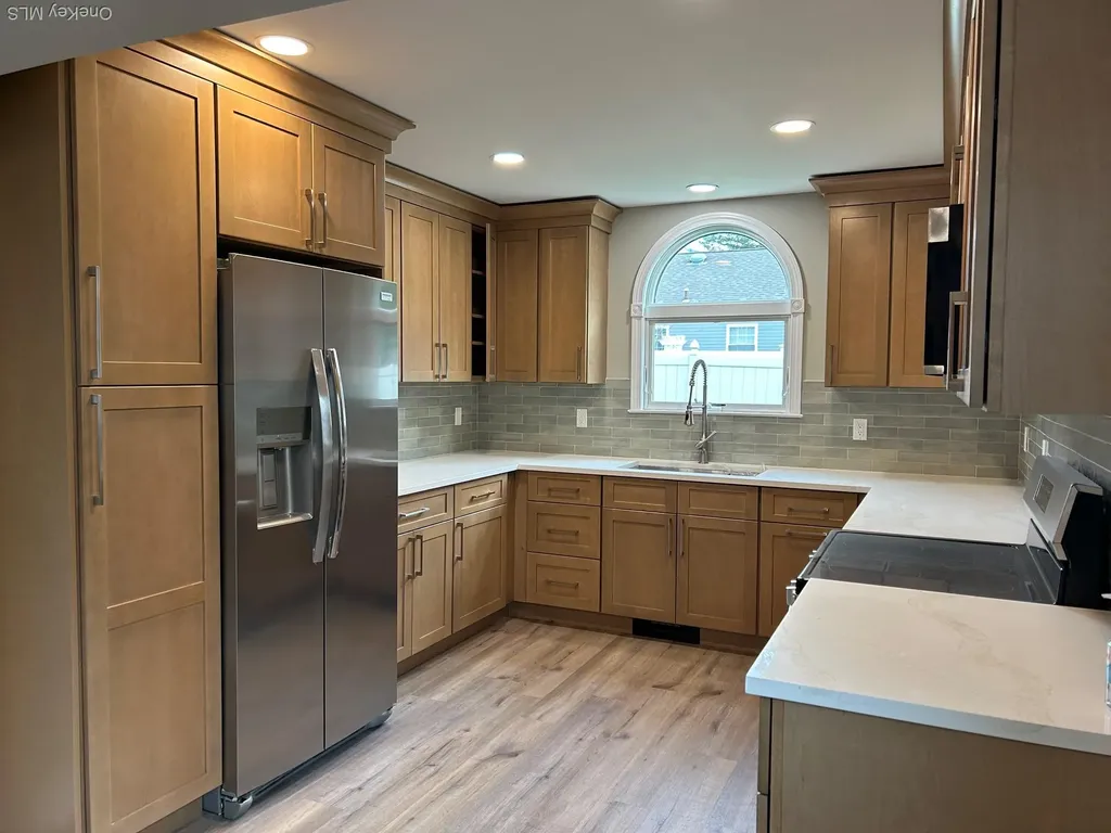 27 Taca Boulevard Deer Park NY 11729