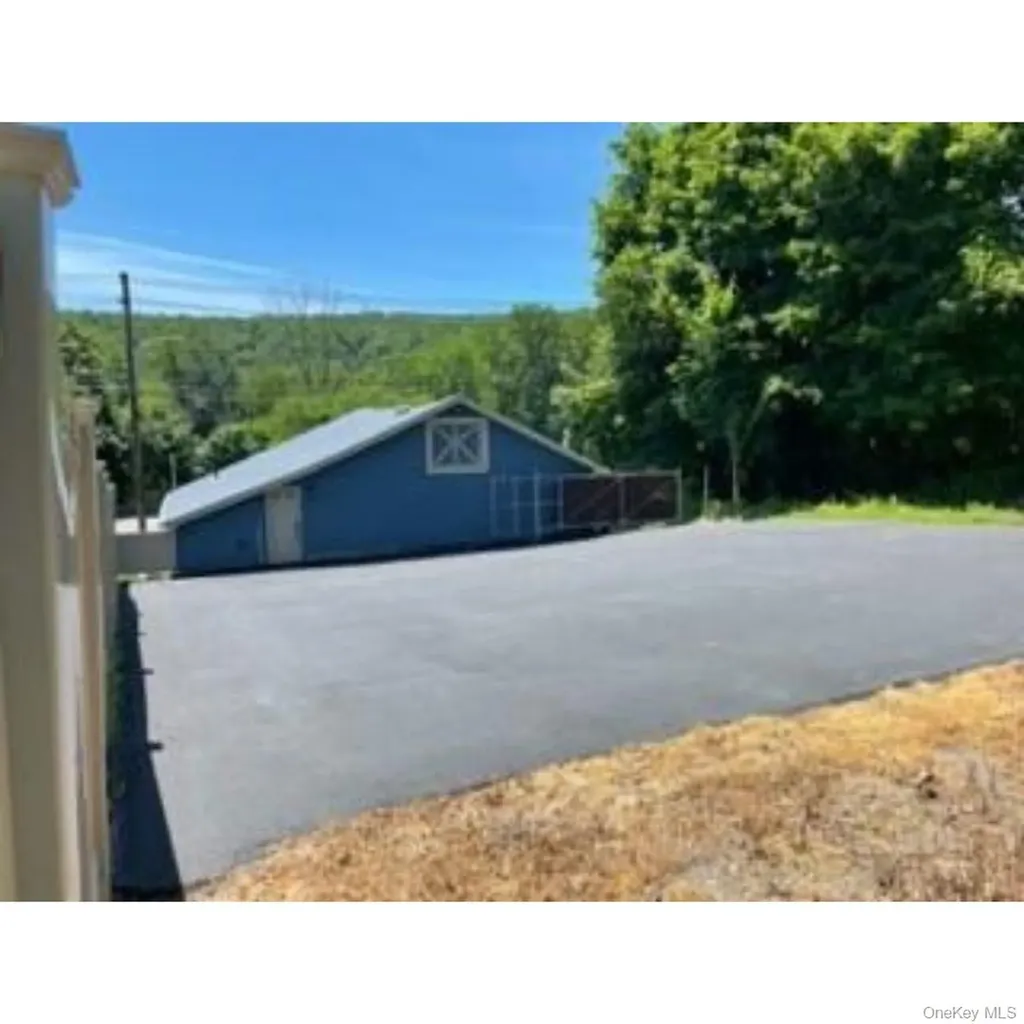 1099 Route 17 Monroe NY 10975