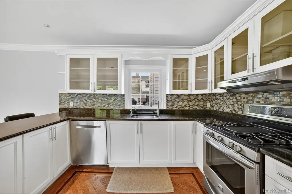 149 Kimball Terrace Yonkers NY 10704