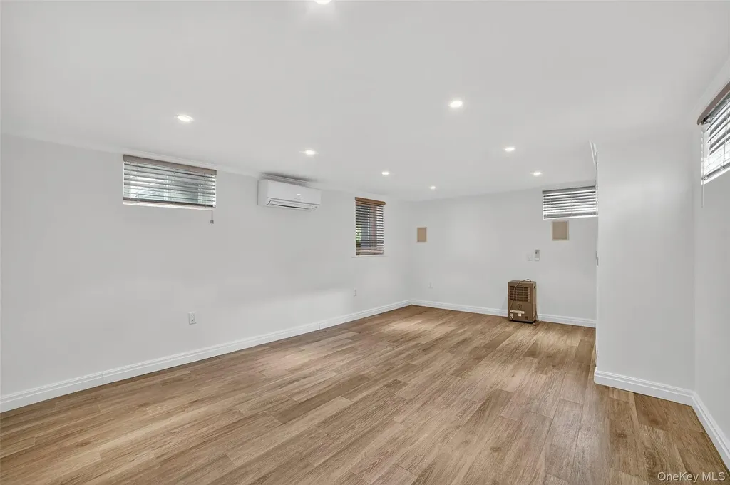 149 Kimball Terrace Yonkers NY 10704