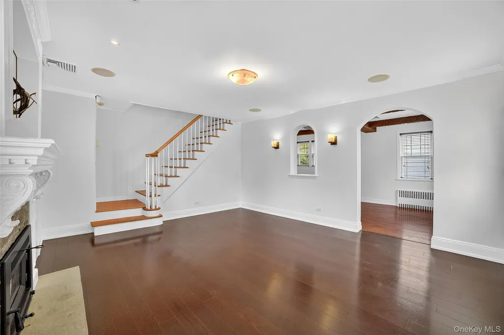 149 Kimball Terrace Yonkers NY 10704