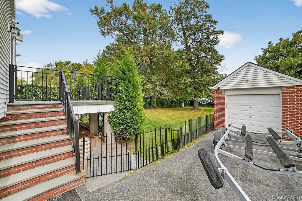 149 Kimball Terrace Yonkers NY 10704