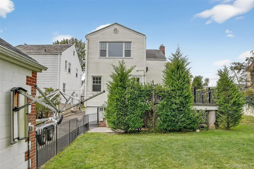 149 Kimball Terrace Yonkers NY 10704
