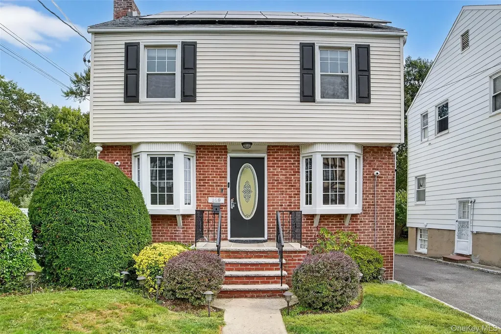 149 Kimball Terrace Yonkers NY 10704