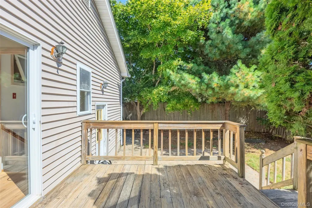 84 Broadway Ronkonkoma NY 11779