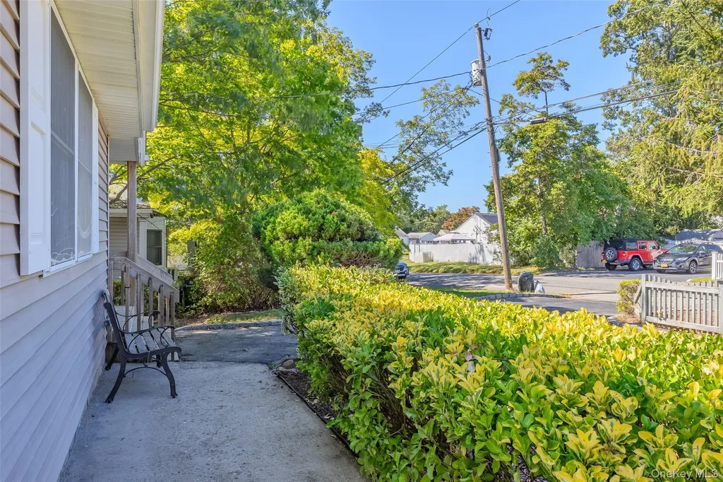 84 Broadway Ronkonkoma NY 11779