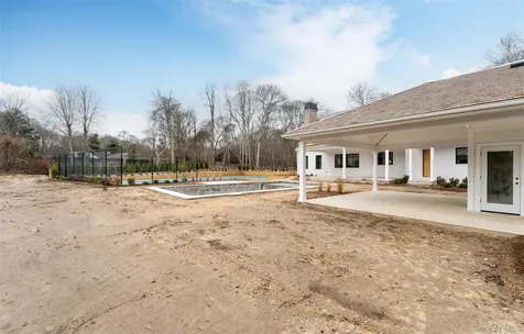 48 Whites Lane Southampton NY 11968