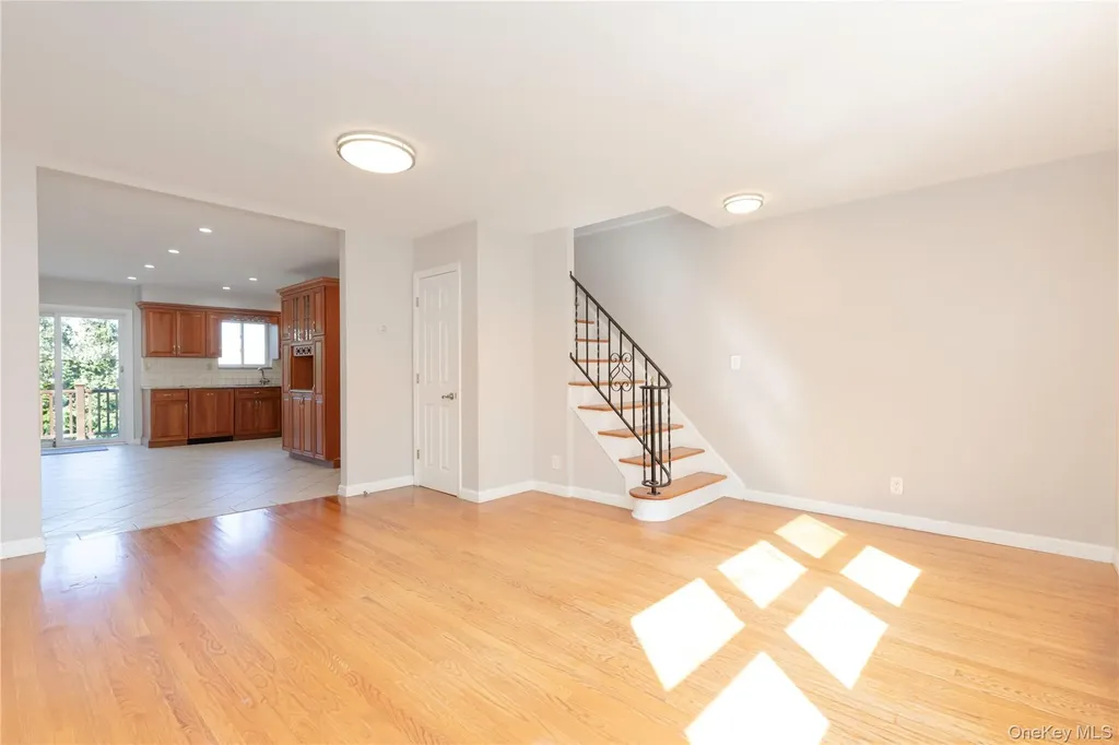 223 Ditmars Street Bronx NY 10464