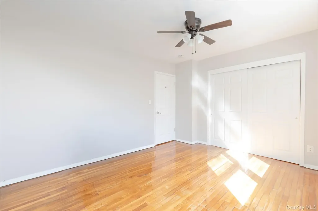 223 Ditmars Street Bronx NY 10464