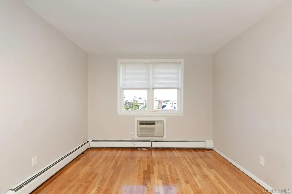 223 Ditmars Street Bronx NY 10464