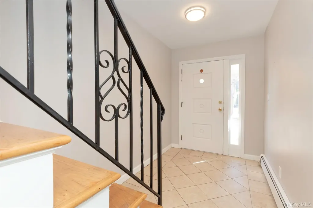 223 Ditmars Street Bronx NY 10464