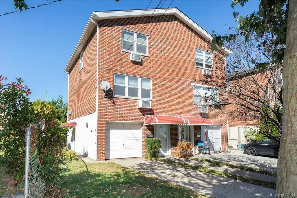 223 Ditmars Street Bronx NY 10464