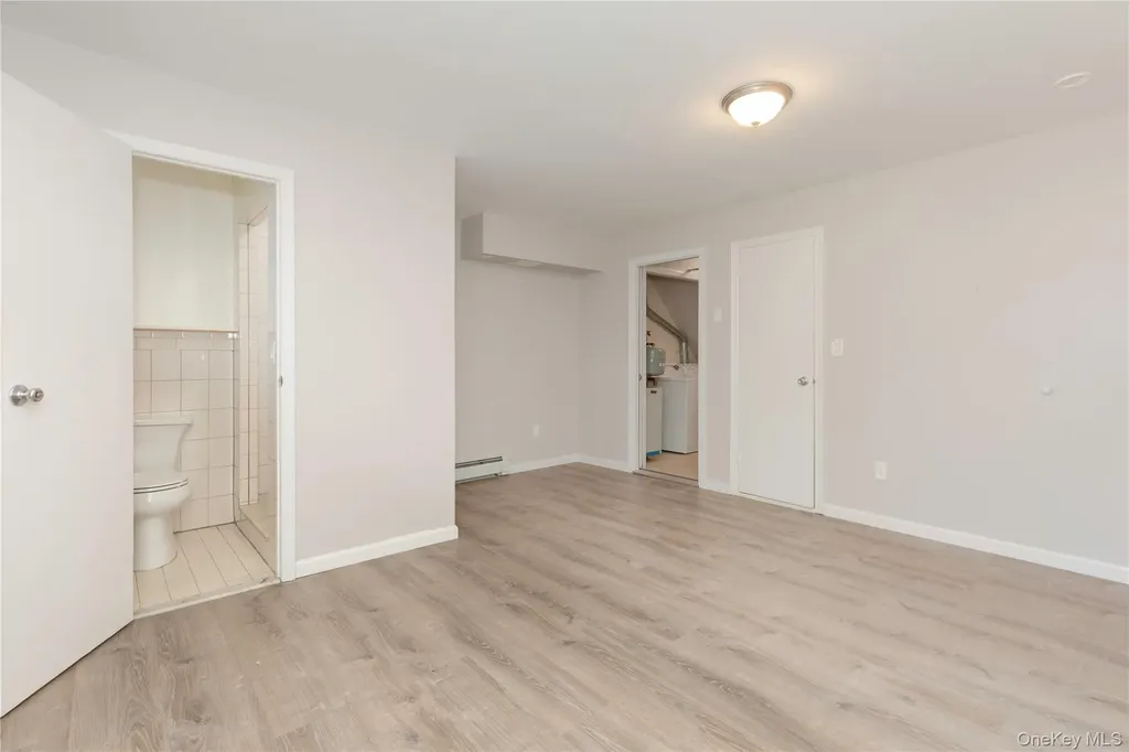 223 Ditmars Street Bronx NY 10464