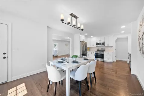 39 Paulanna Avenue Bayport NY 11705