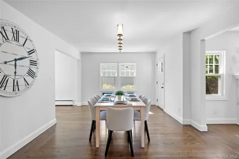 39 Paulanna Avenue Bayport NY 11705