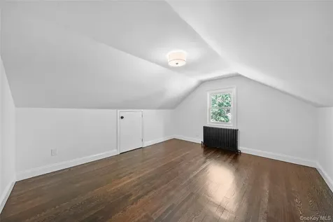 39 Paulanna Avenue Bayport NY 11705