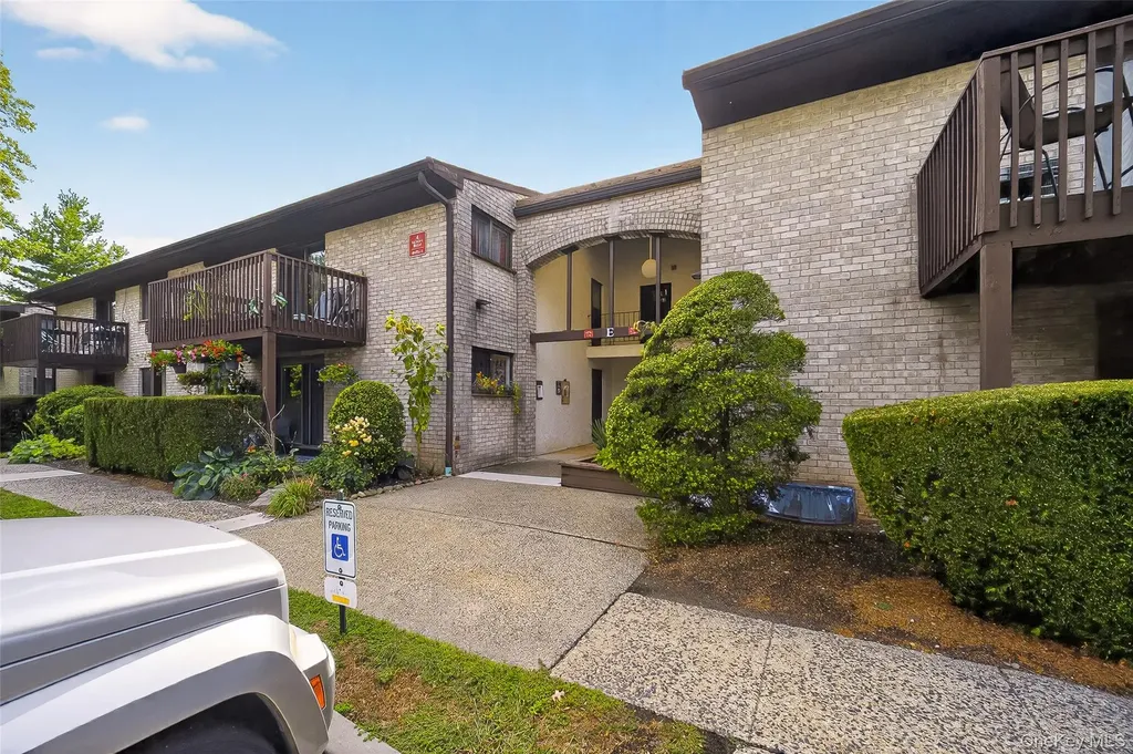 4 Secora Monsey NY 10952