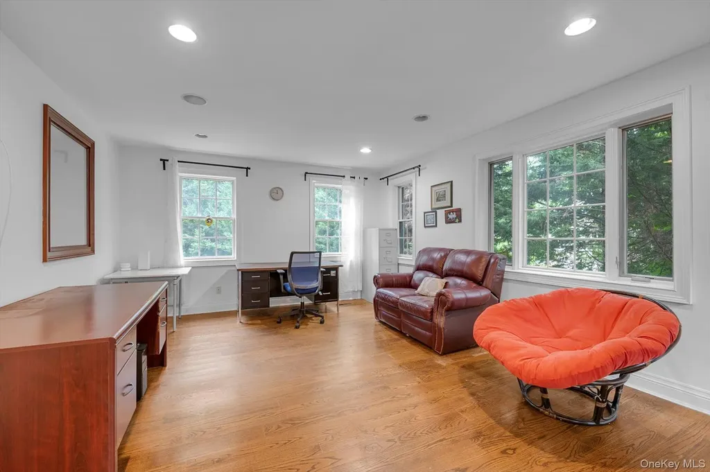 87 Arleigh Road Great Neck NY 11021