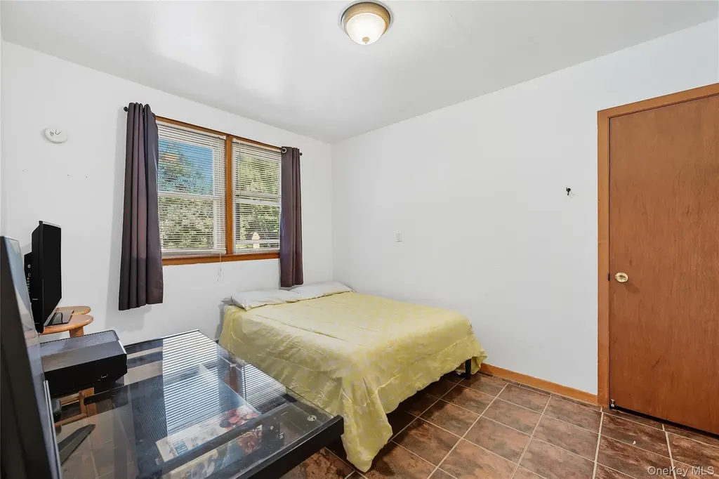 53 Fair Oaks Road Middletown NY 10940
