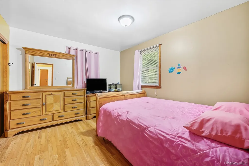 53 Fair Oaks Road Middletown NY 10940