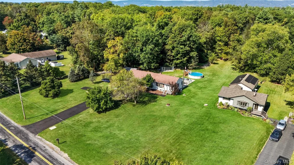 53 Fair Oaks Road Middletown NY 10940
