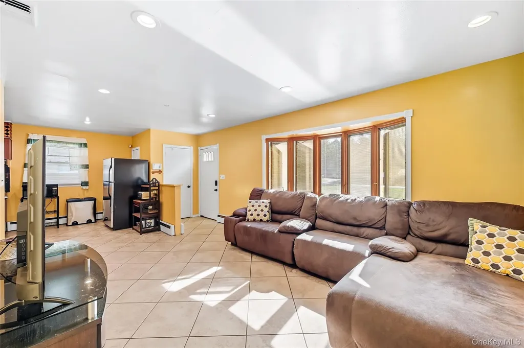 53 Fair Oaks Road Middletown NY 10940