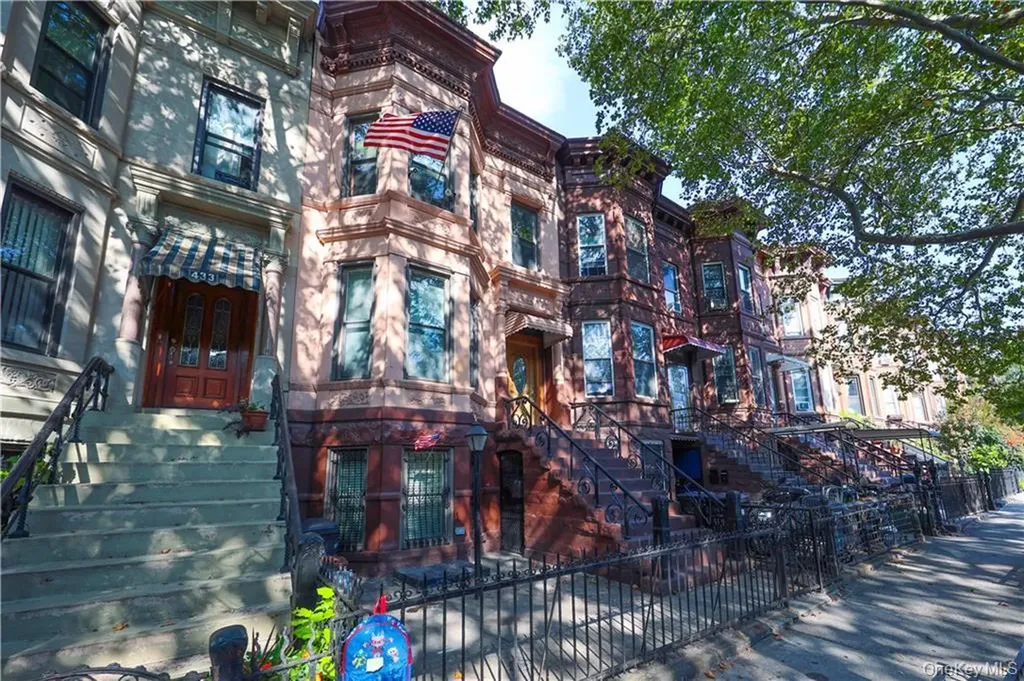 435 55th Street Brooklyn NY 11220