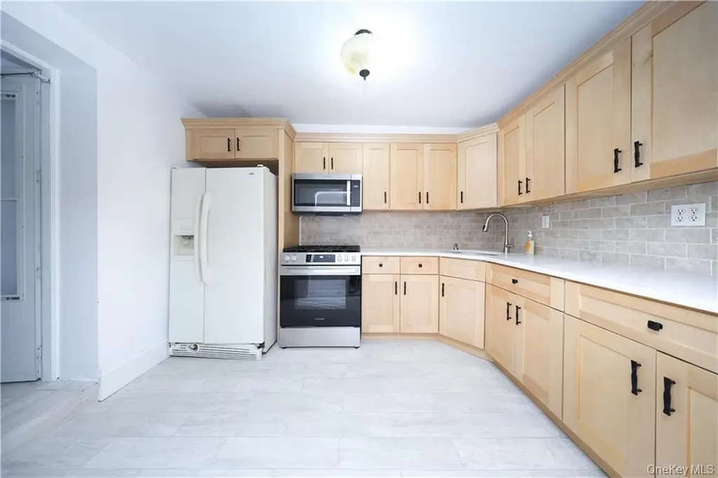 435 55th Street Brooklyn NY 11220