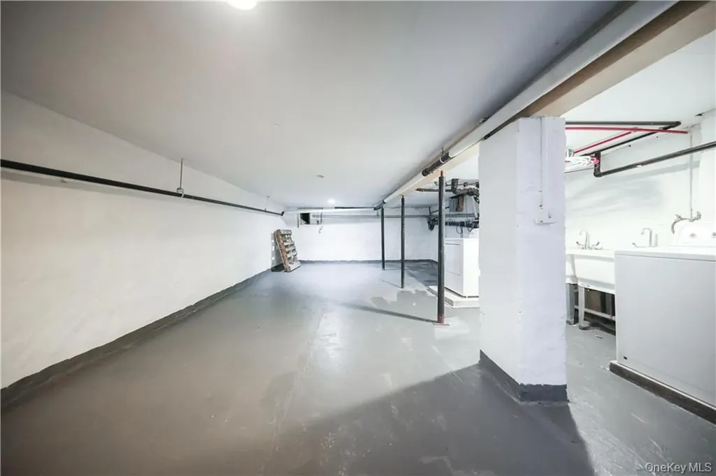 435 55th Street Brooklyn NY 11220