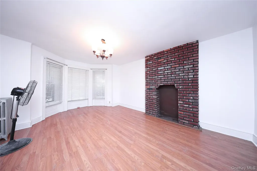 435 55th Street Brooklyn NY 11220