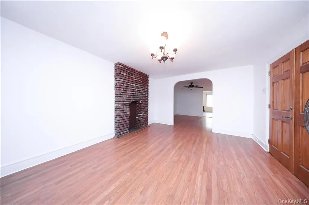 435 55th Street Brooklyn NY 11220