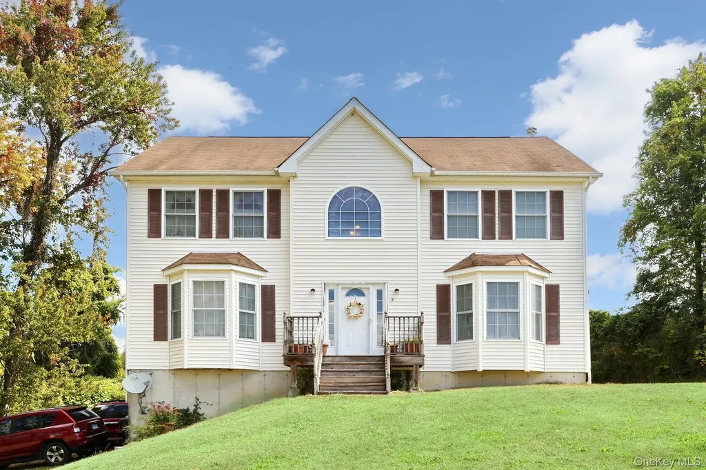 4 Cameron Place Wallkill NY 12589