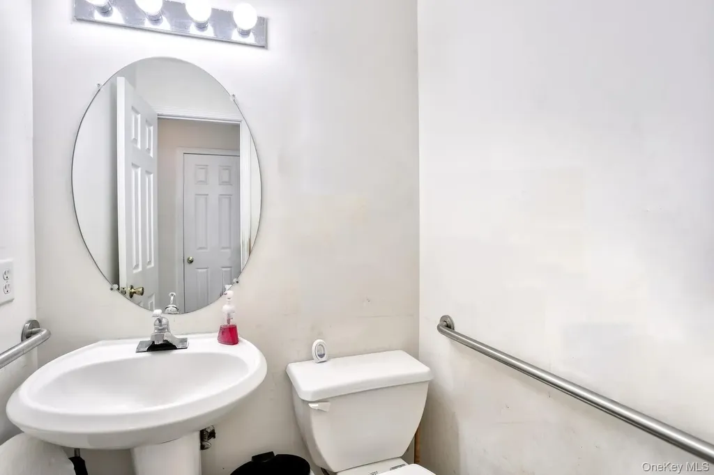 4 Cameron Place Wallkill NY 12589