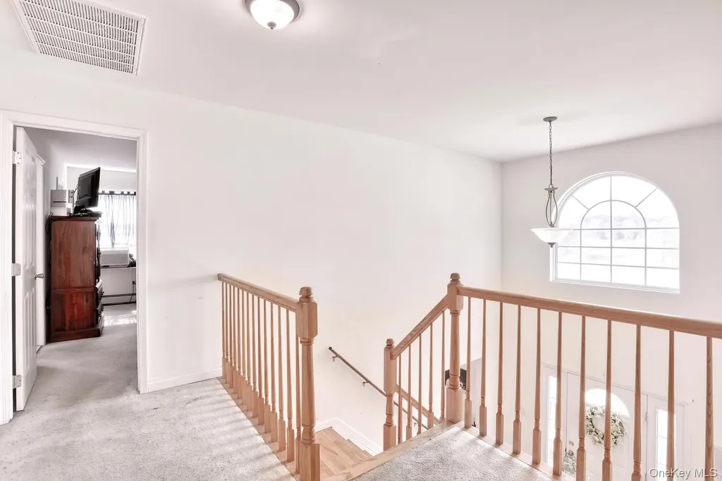 4 Cameron Place Wallkill NY 12589