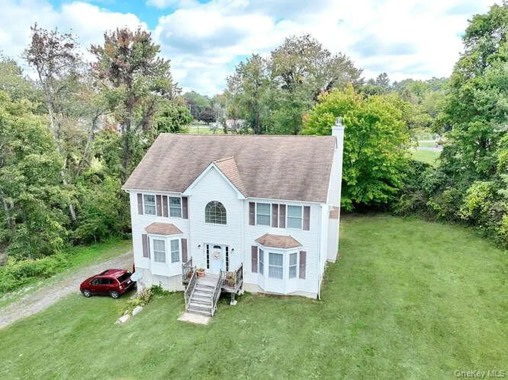 4 Cameron Place Wallkill NY 12589