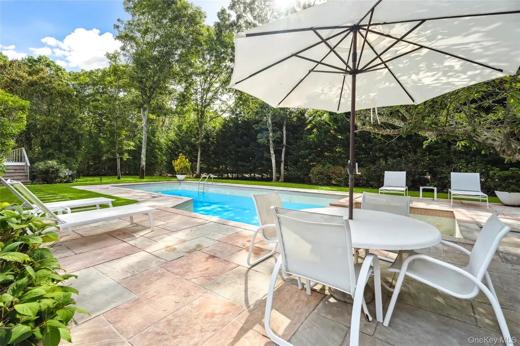 30 Pheasant Run Quogue NY 11959
