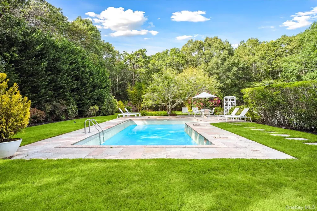 30 Pheasant Run Quogue NY 11959