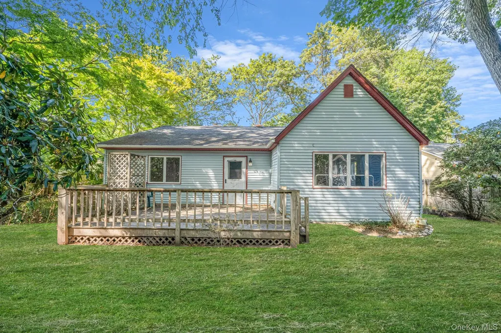 60 Hawthorne Road Rocky Point NY 11778