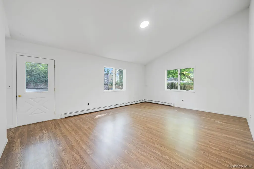 60 Hawthorne Road Rocky Point NY 11778
