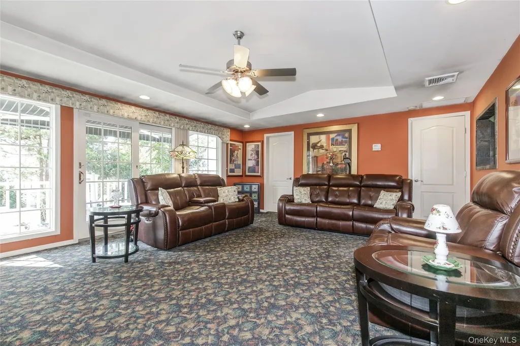 548 E State Street Long Beach NY 11561