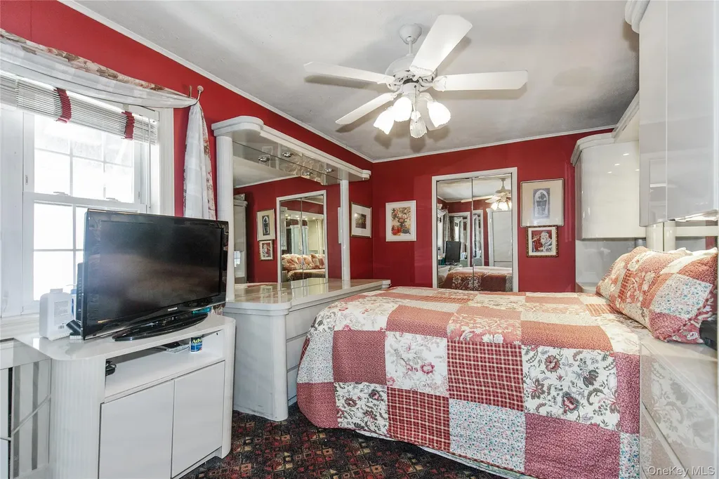 548 E State Street Long Beach NY 11561