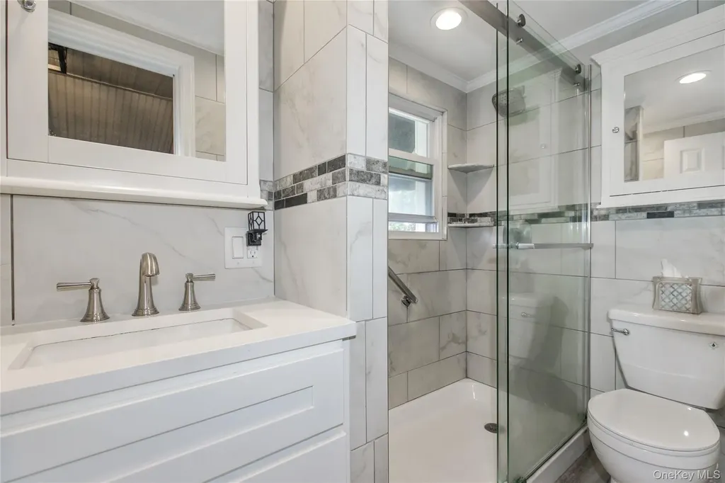 548 E State Street Long Beach NY 11561