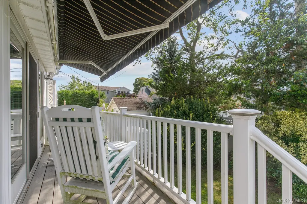 548 E State Street Long Beach NY 11561