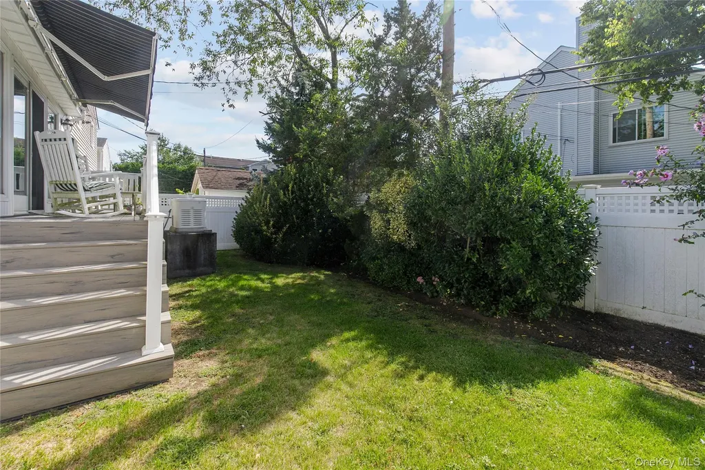 548 E State Street Long Beach NY 11561