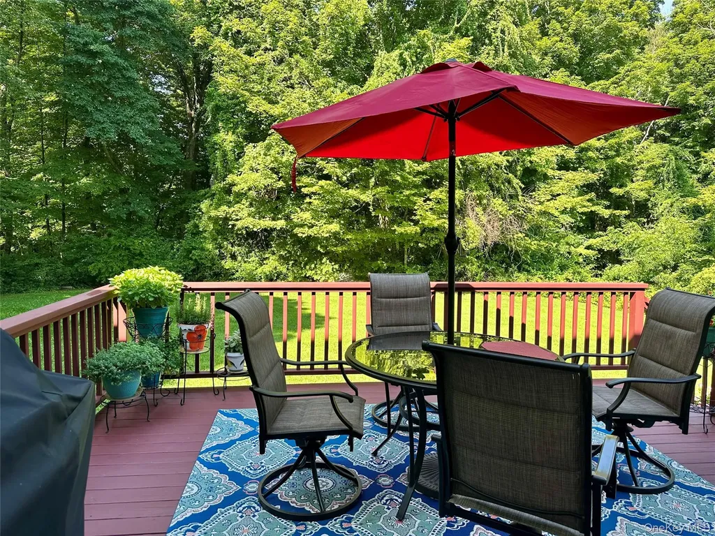 5 Perri Lane Pawling NY 12564
