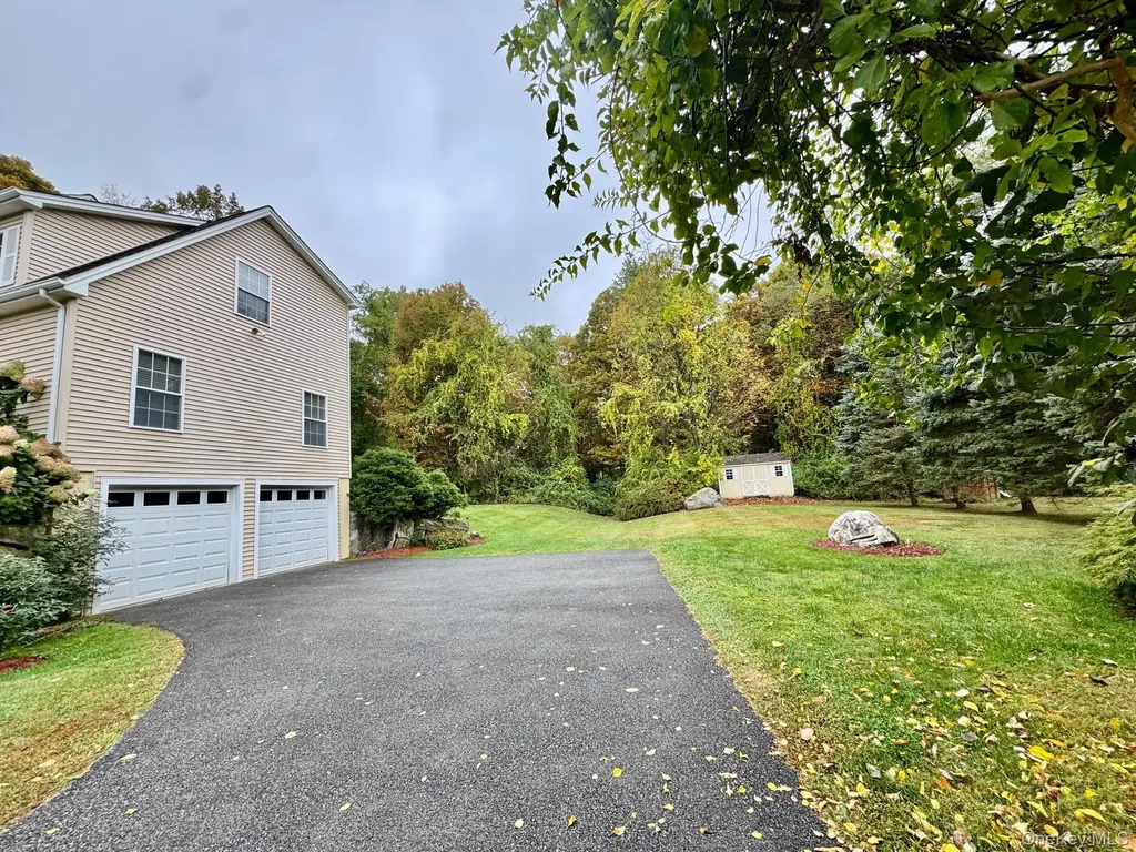 5 Perri Lane Pawling NY 12564