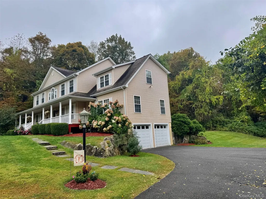 5 Perri Lane Pawling NY 12564